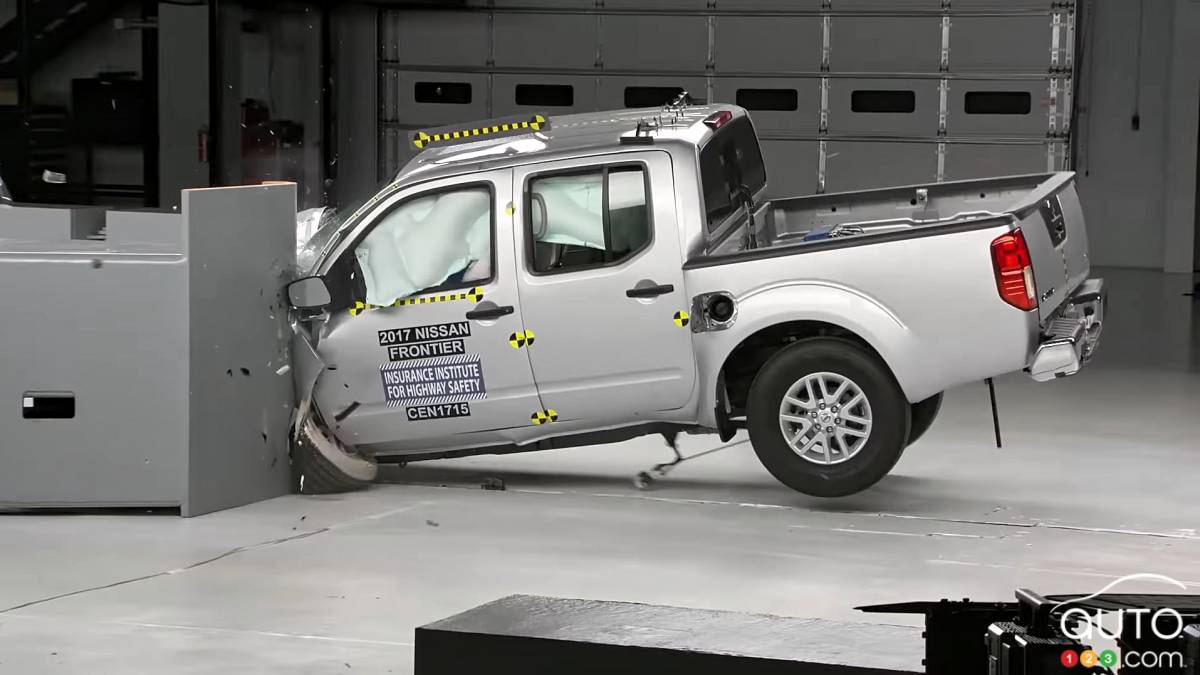 Tests de collision : les camionnettes pleine grandeur de Ford, Nissan et RAM font des progrès intéressants
